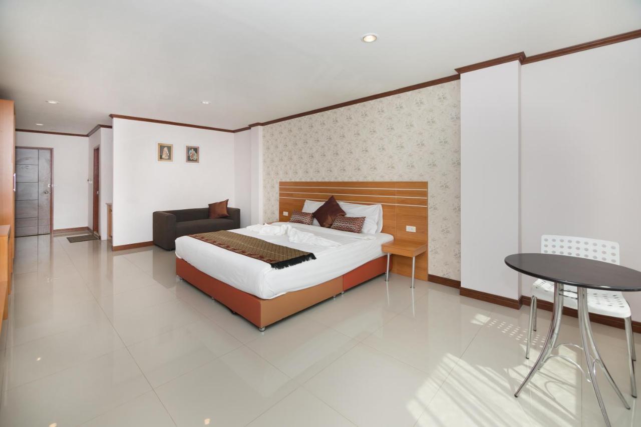 Regenta Central Residency Hotel Pattaya Buitenkant foto